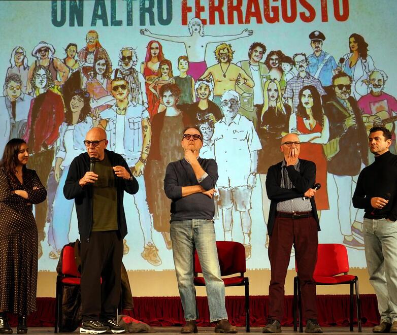 Con Virzì e Bruni a Livorno è già Ferragosto «Sempre un godimento tornare qui». E l'annuncio dal palco di un prossimo film insieme