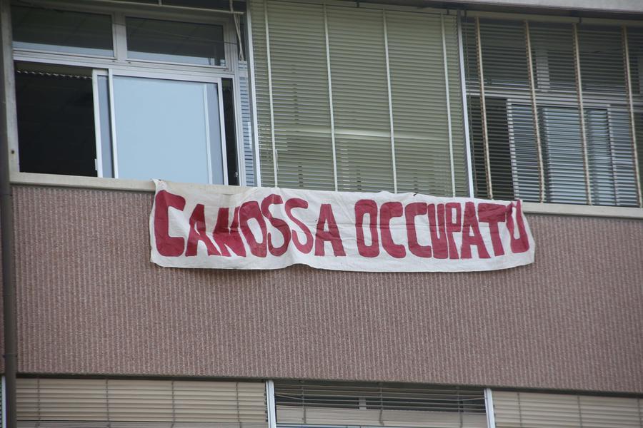 Reggio Emilia, gli studenti occupano il liceo Canossa contro il Liceo “Made in Italy”