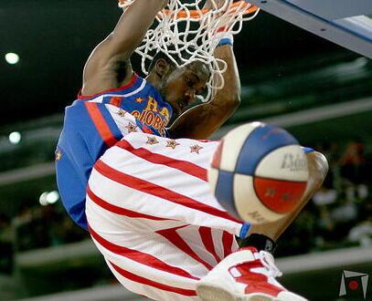 Ecco i funamboli del basket: a Livorno è Harlem Globetrotter show