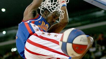 Ecco i funamboli del basket: a Livorno è Harlem Globetrotter show