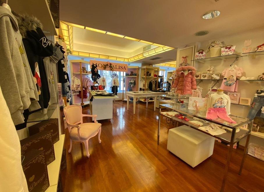 Montecatini, dopo oltre 40 anni chiude Idea Bimbi di corso Matteotti: «Un brutto colpo per il commercio cittadino»