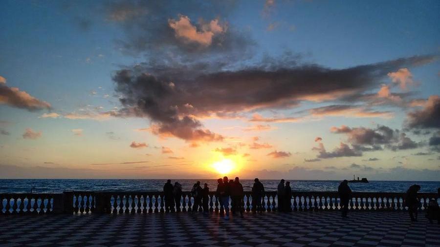 Cartolina dalla Terrazza Mascagni di Livorno, buon venerdì da Claudio Marmugi