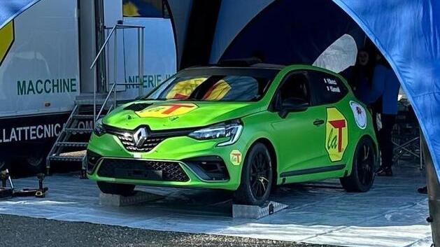 La Renault Clio Rally4 dell’azienda valdinievole La T Tecnica guidata da Paolo Moricci e da Paolo Garavaldi