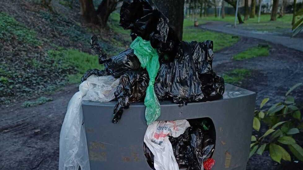 «A San Prospero Strinati i parchi sono sporchi»