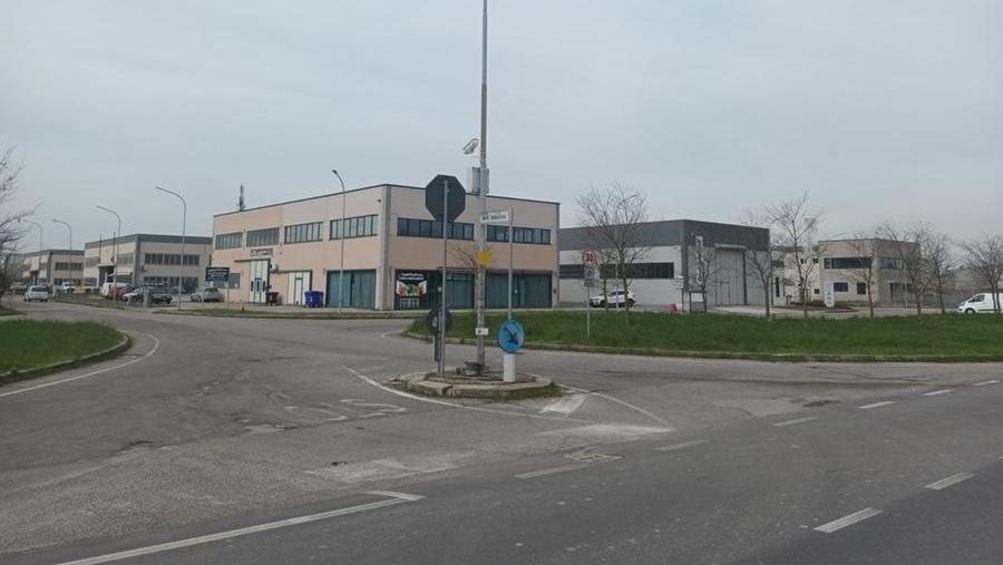 Casumaro, telecamera di sorveglianza nell’area commerciale e artigianale