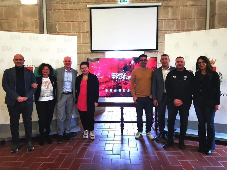 Livorno, le gare remiere si tingono di rosa: ecco le novità