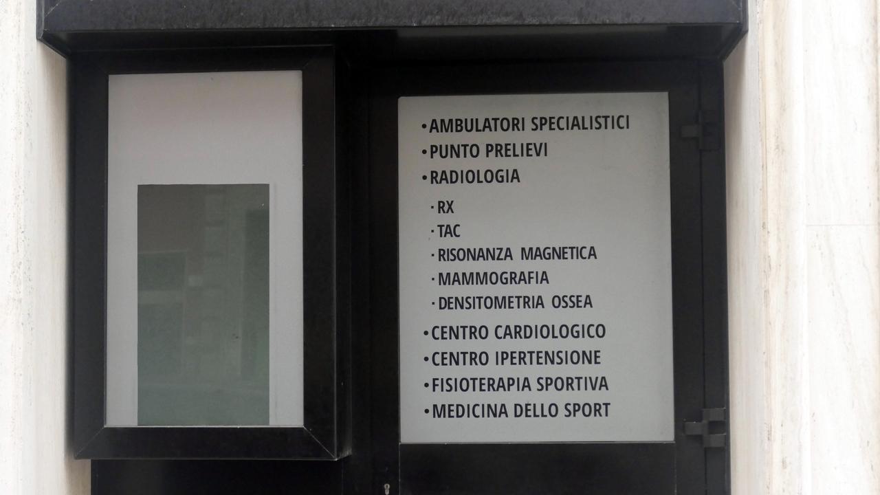 La porta del centro medico