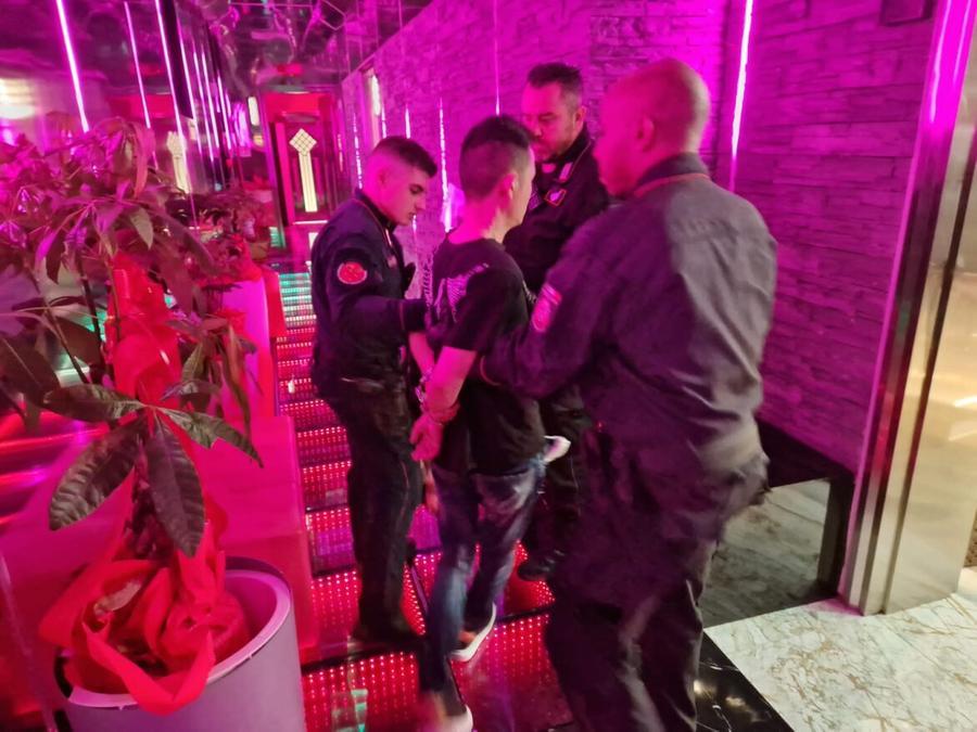 
	La discoteca abusiva scoperta

