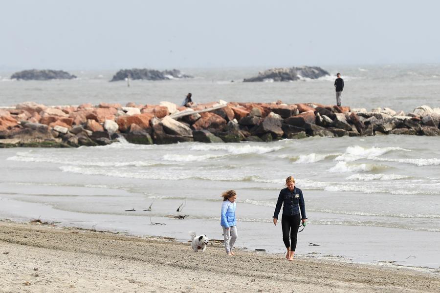 Lidi, per Pasqua si scommette sul meteo