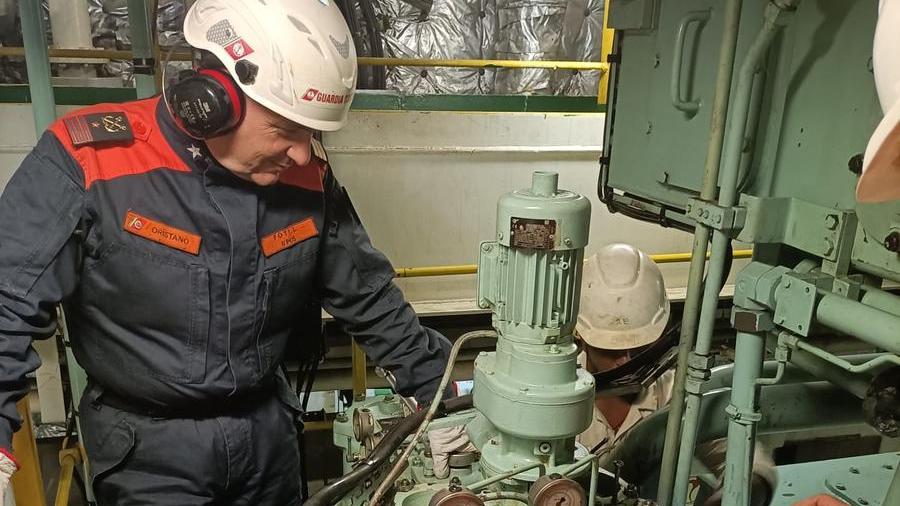 Una fase dell'ispazione a bordo