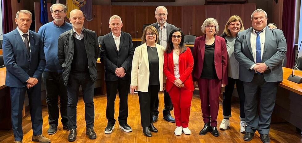 Modena, premi ai maestri del lavoro: «Grande aiuto ai giovani»<br type="_moz" />
