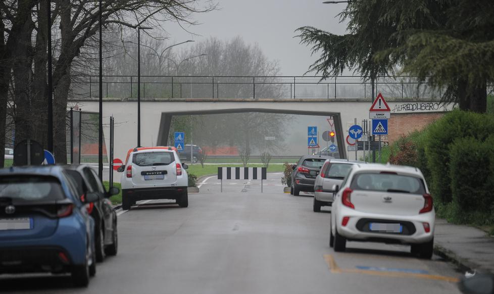 Ferrara, via Azzo Novello resta chiusa: decisione nei prossimi mesi