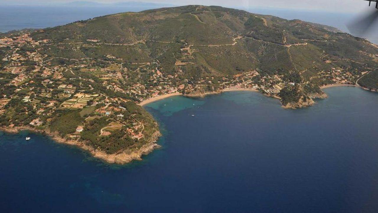 Una veduta aerea dell'Isola d'Elba