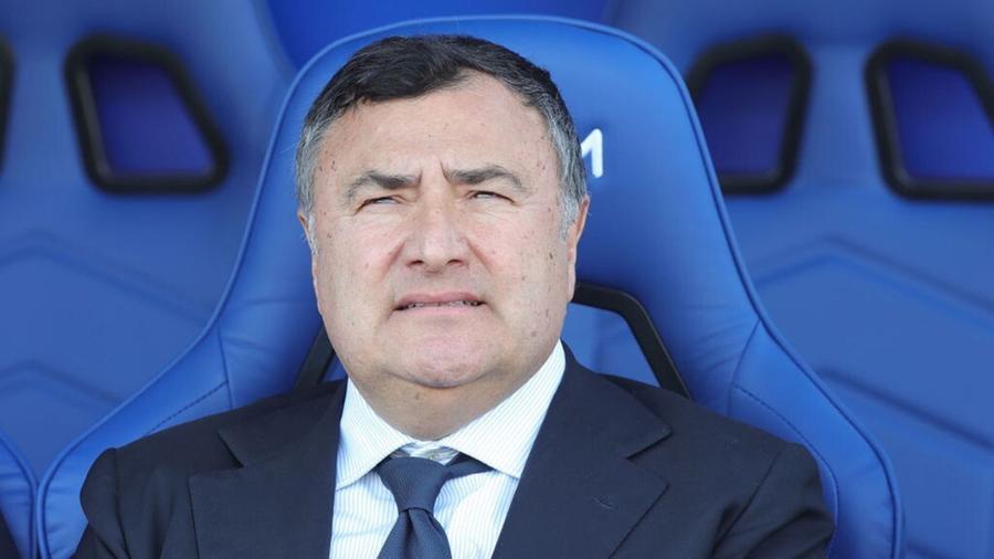 
	Il dg della Fiorentina Joe Barone

