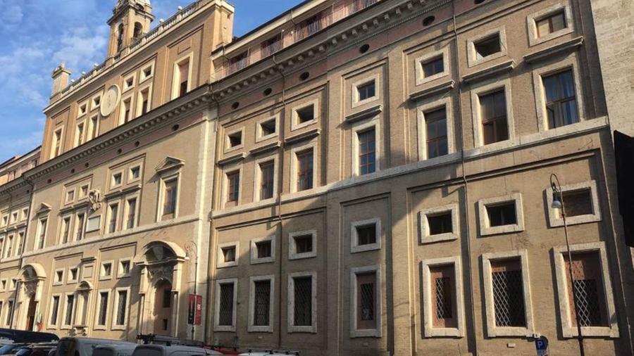 Allarme bomba al ministero della Cultura, ma era lo zainetto di un dipendente