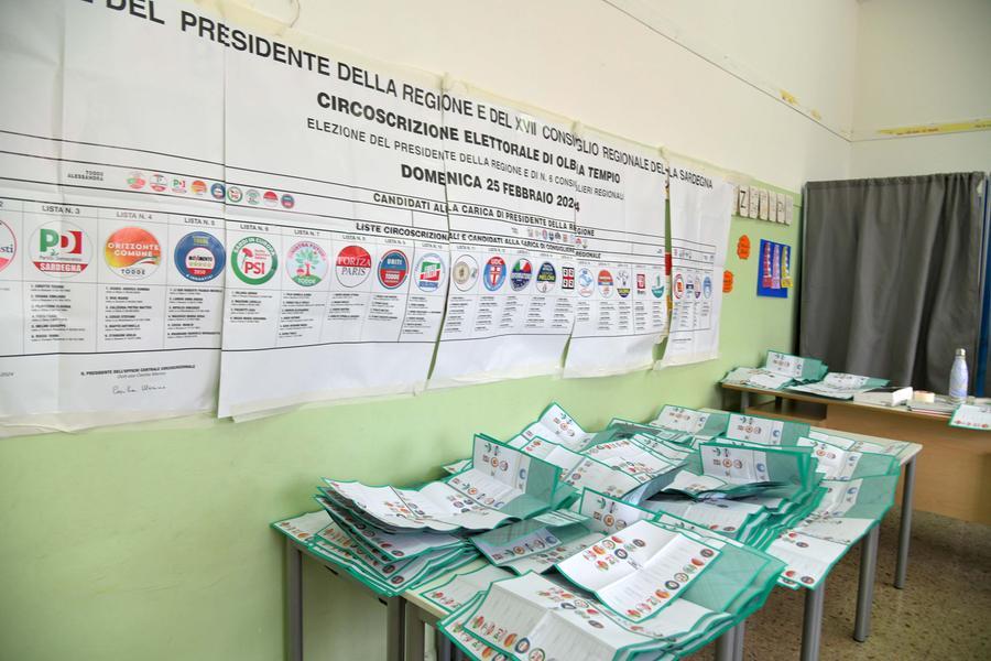 Elezioni, conteggio finito: proclamazione degli eletti vicina
