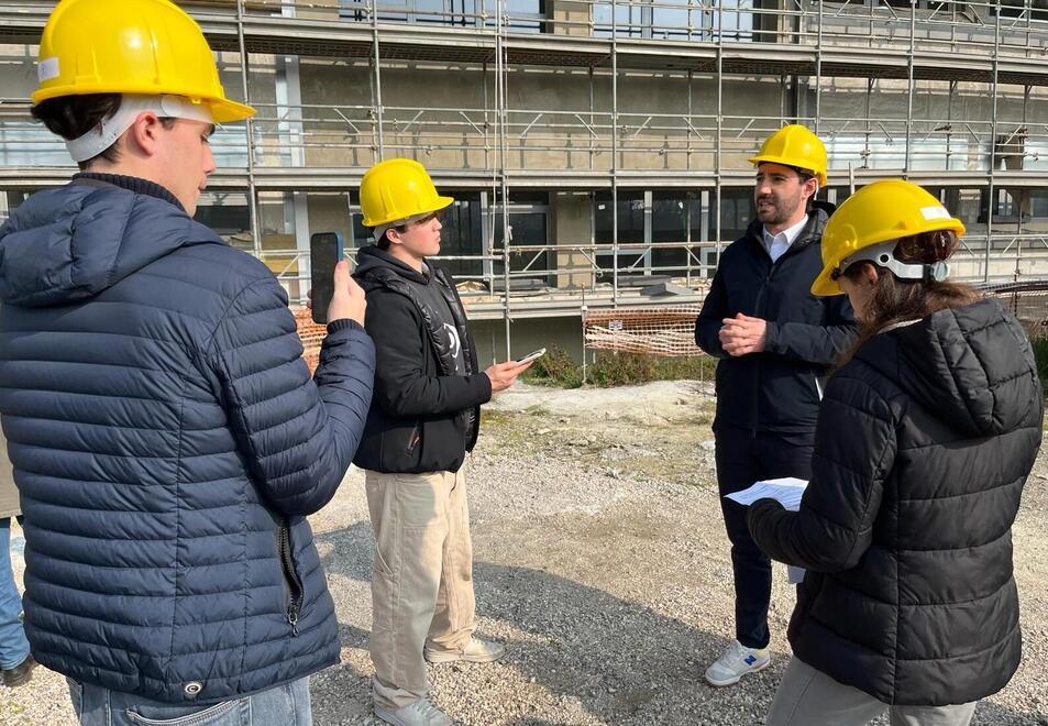 Zanni: «A settembre le prime lezioni nel polo scolastico di via Fratelli Rosselli»