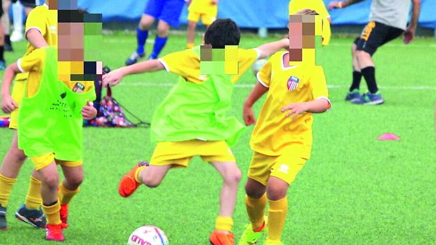 Una partita di calcio giovanile