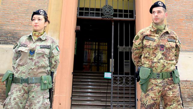 Modena e Parma chiamano l’esercito mentre Reggio Emilia si spacca