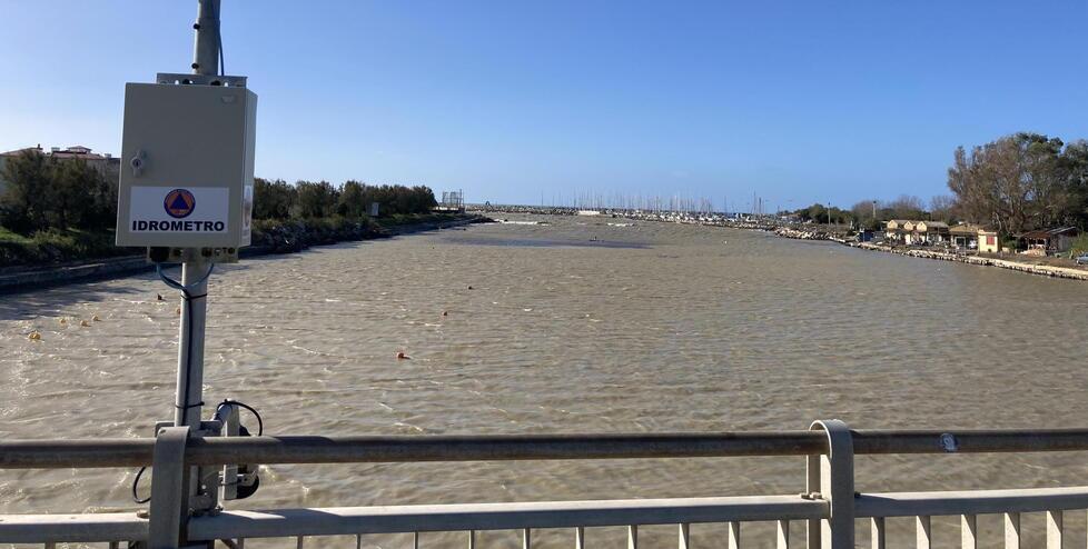 Marina di Cecina, argine sul fiume: i lavori, i tempi e i costi