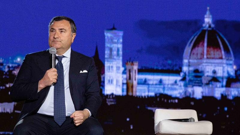 Joe Barone durante la presentazione del progetto di restyling del Franchi in Palazzo Vecchio