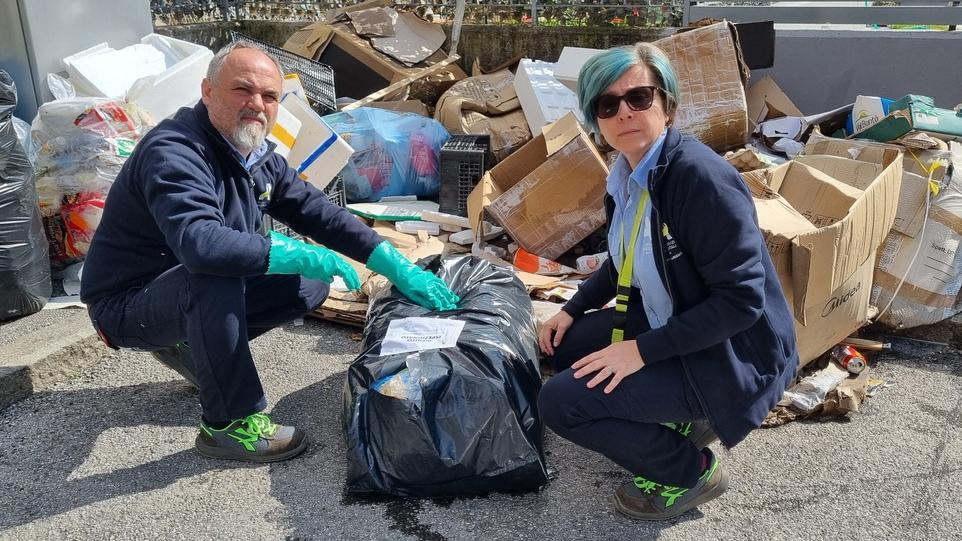 Rifiuti, a Prato 532 sanzioni in un anno: i numeri negli altri Comuni e come ha influito il “fattore alluvione”