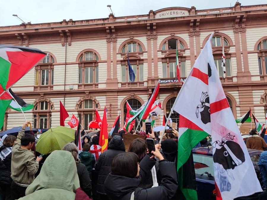 A Sassari corteo studentesco contro la guerra in Palestina e la riforma Valditara
