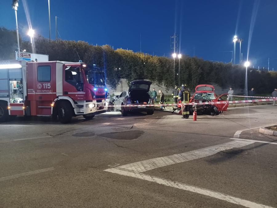 Olbia, incidente nella zona industriale: tre le auto coinvolte
