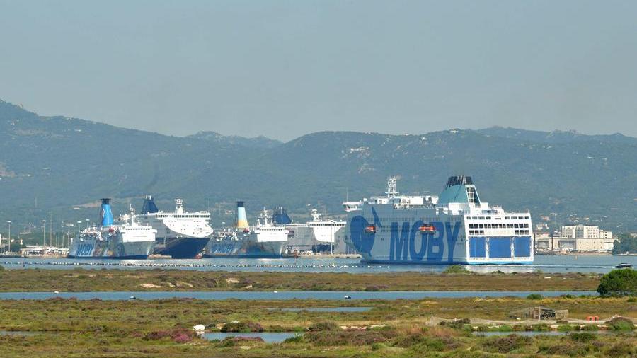I due traghetti più grandi del mondo al via oggi 21 marzo sulla linea Olbia-Livorno