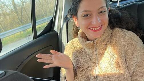 Micol da Ferrara al lavoro per “Tuta Gold” di Mamhood