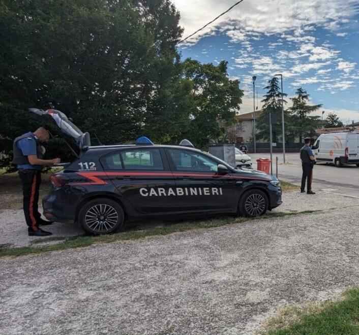 Portomaggiore, smaltisce letame infrangendo la legge