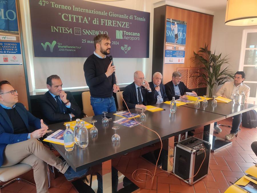 
	La presentazione dell&rsquo;evento con, al centro, l&rsquo;assessore Cosimo Guccione

