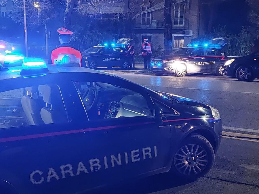 Serramazzoni, manomette il braccialetto elettronico dopo i maltrattamenti: arrestato