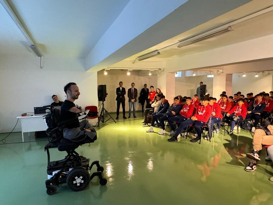 Massimiliano Sechi ospite del Progetto S.E.F. ideato da Torres e Fondazione