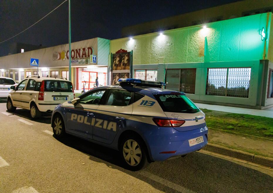 Ferrara, minaccia un uomo con una spranga in viale Krasnodar: arrestato