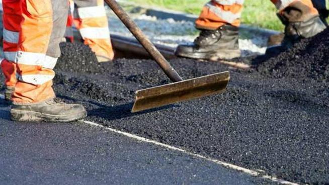 Prato, un cantiere manda in tilt il traffico in mezza città