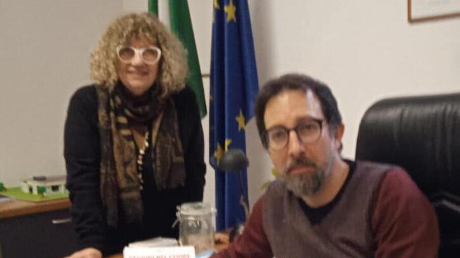 A Livorno il liceo Cecioni lancia una raccolta fondi per un distributore di assorbenti<br>