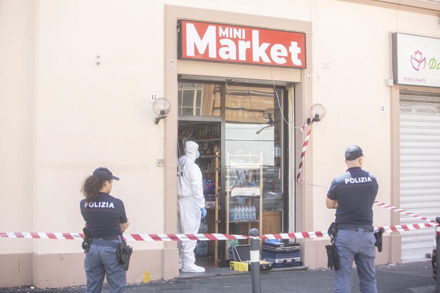Livorno, tentato omicidio nel minimarket di via Novelli: Antonio Vannini rinviato a giudizio 
