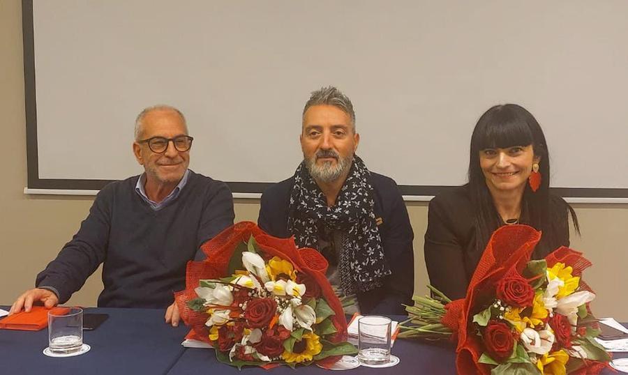 
	Al centro il nuovo segretario Danilo Deiana, a destra Luisa Di Lorenzo

