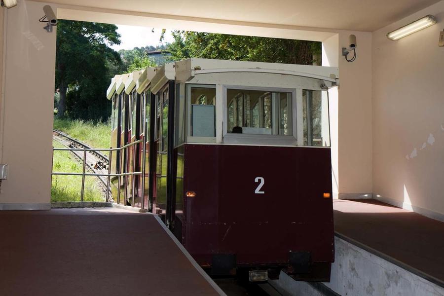 Livorno: funicolare chiusa per lavori, l’alternativa è il bus