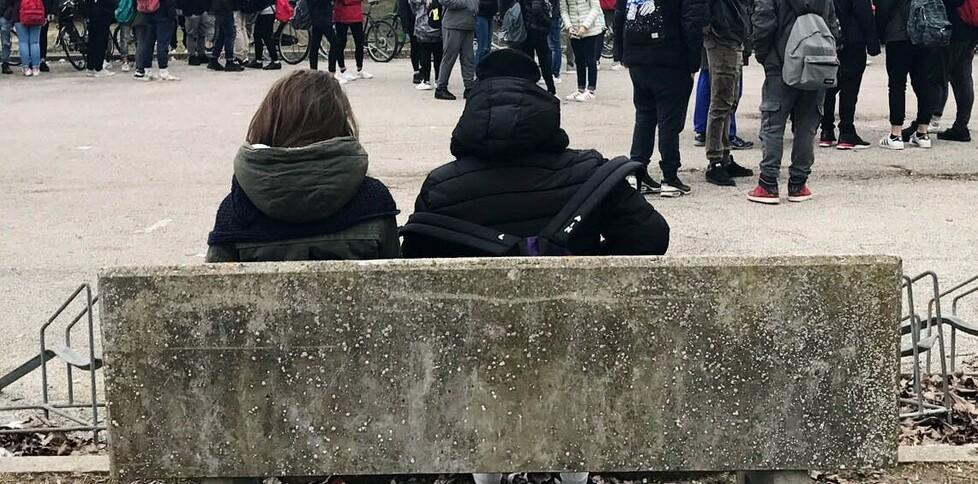 Bullismo a Ferrara. «Dammi subito i soldi oppure faccio del male a tua mamma»