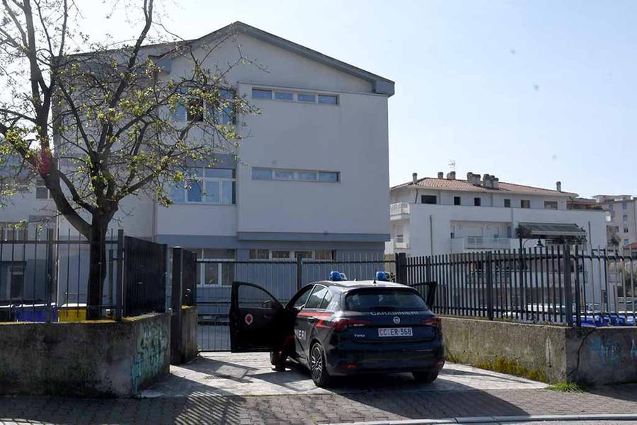 
	I carabinieri a scuola

