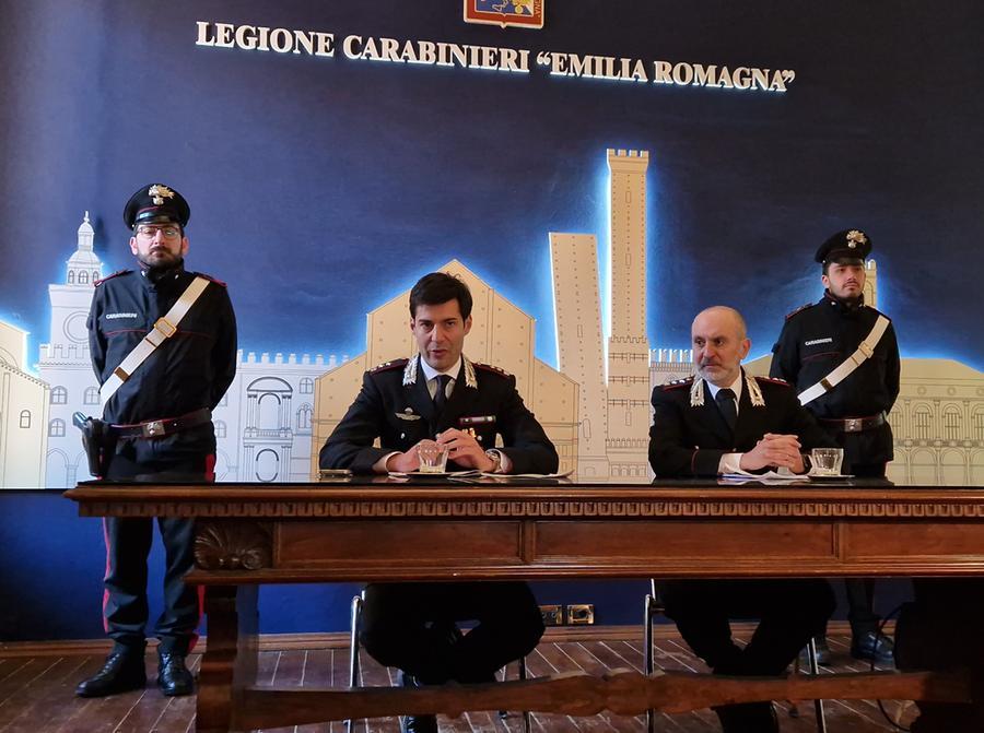 Vignola, sequestrato e seviziato per il debito di un amico: sedici ore di terrore