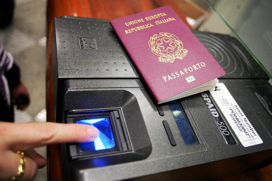 
	Pratiche per ottenere il rilascio del passaporto

