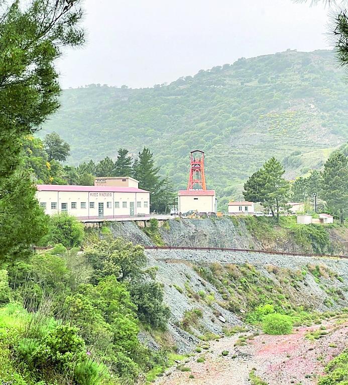 <usng-titolo>L'economista Luigi Guiso: «Einstein telescope e trasporti: la nuova Giunta li affronti così»</usng-titolo>