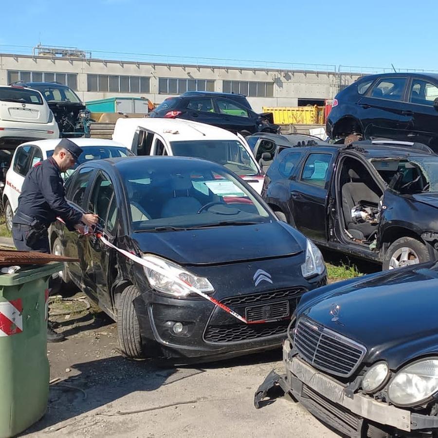 Ferrara, quattro autodemolitori denunciati
