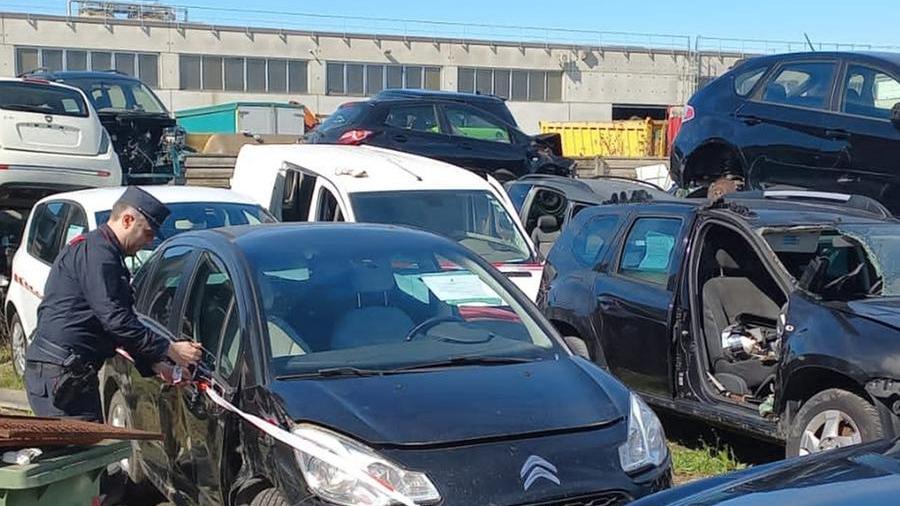 Ferrara, quattro autodemolitori denunciati