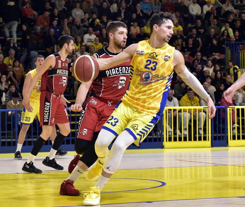 Golfo ancora una volta al completo anche il “mago” Venucci ci sarà<br type="_moz" />
