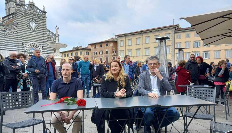 Il segretario Marco Biagioni, la candidata Ilaria Bugetti e il vice sindaco Simone Faggi