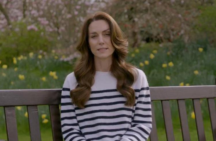 Kate, la lezione della principessa non più sola: cosa dimostra quel gesto
